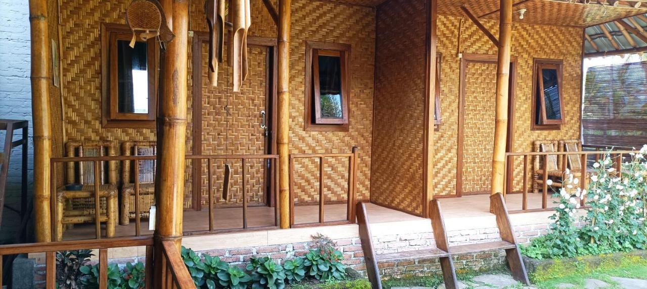 Mysha Guest House-Lombok テテバトゥ エクステリア 写真